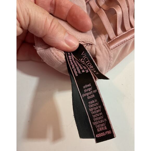 Victoria’s Secret Unlined Plunge Underwire Size 40 DDD (F) - Picture 5 of 5